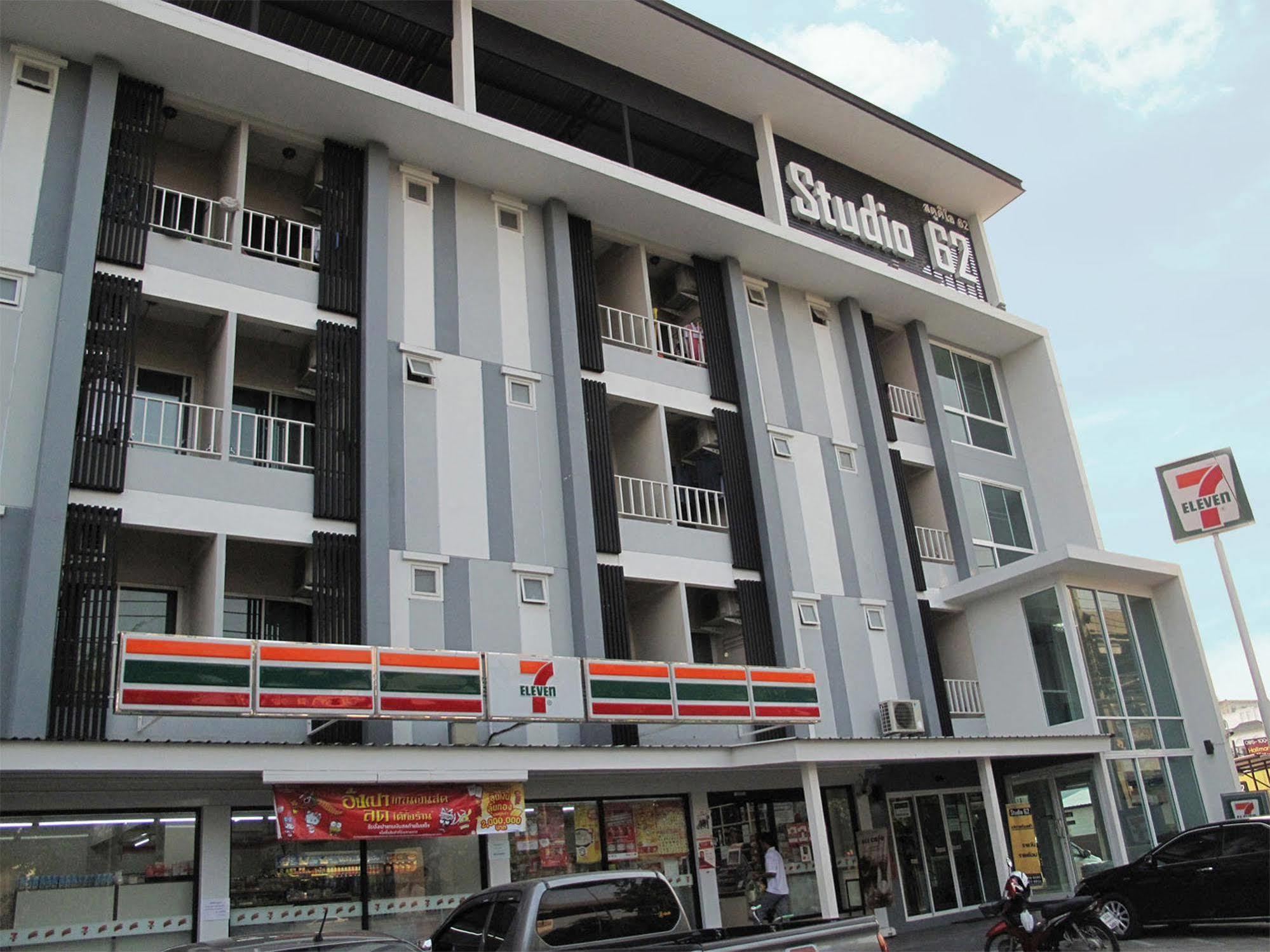 Studio 62 Bangkok Exterior photo